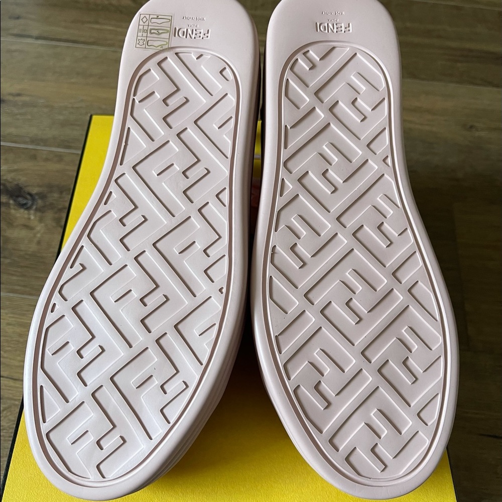 FENDI-AUTHENTIC NWT Pink Leather HighRise Sneakers - Picture 5 of 15